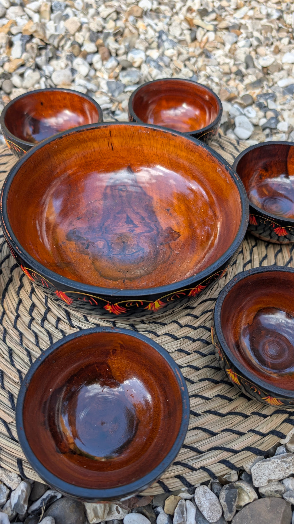 Handmade Wooden Bowl Set of 7 – Lacquer Art Serving Bowls (1 Large & 6 Small)