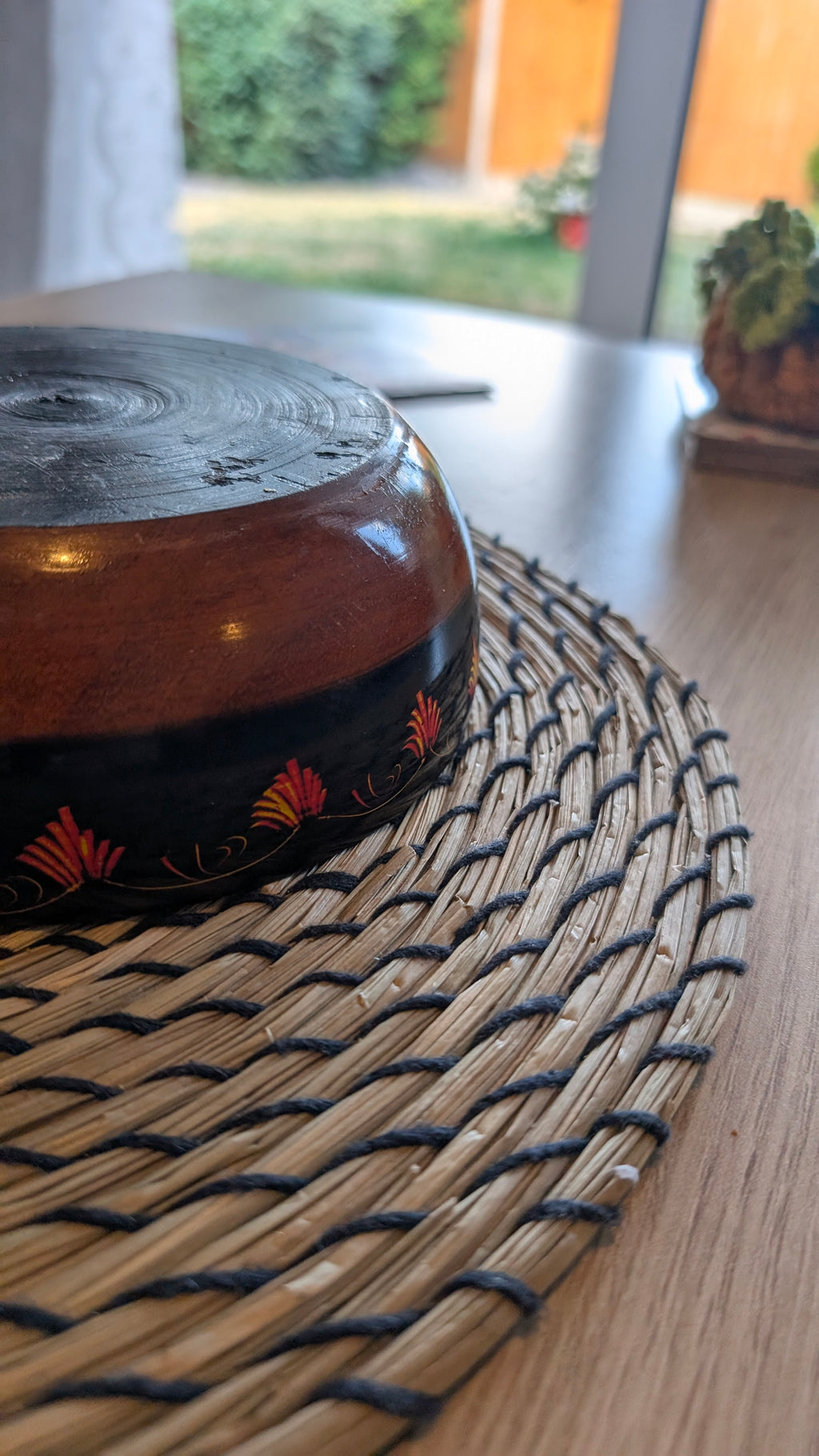 Handmade Wooden Bowl Set of 7 – Lacquer Art Serving Bowls (1 Large & 6 Small)