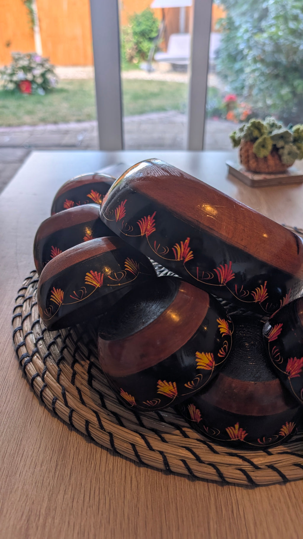 Handmade Wooden Bowl Set of 7 – Lacquer Art Serving Bowls (1 Large & 6 Small)