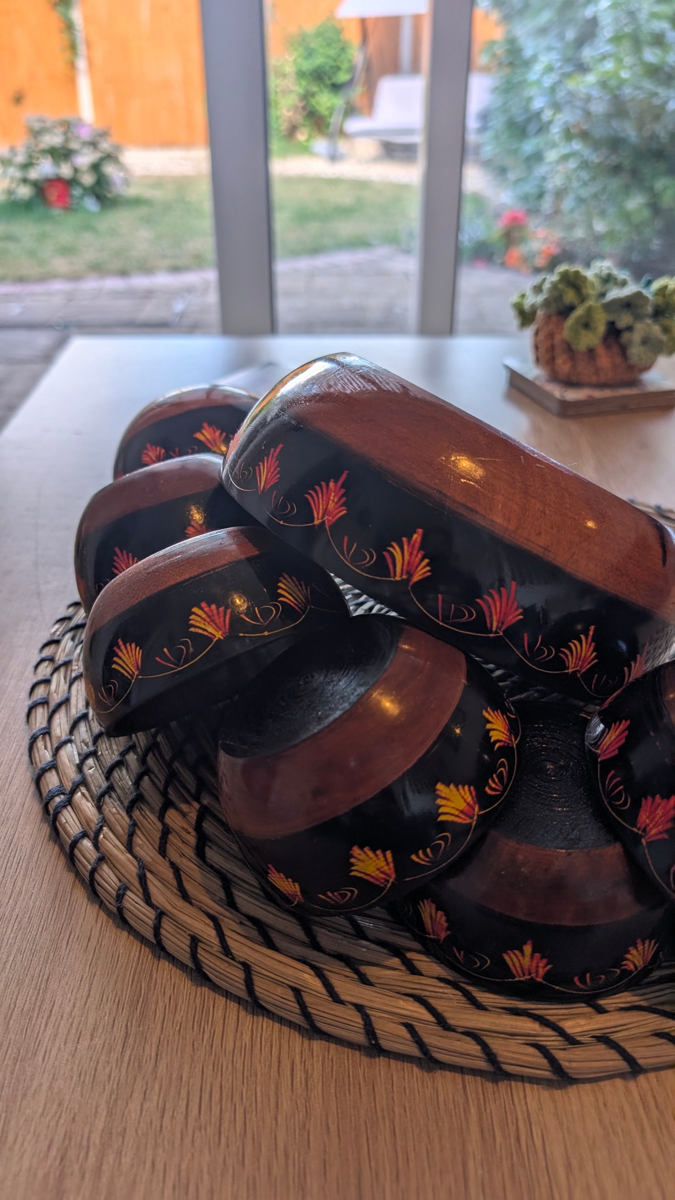 Handmade Wooden Bowl Set of 7 – Lacquer Art Serving Bowls (1 Large & 6 Small)
