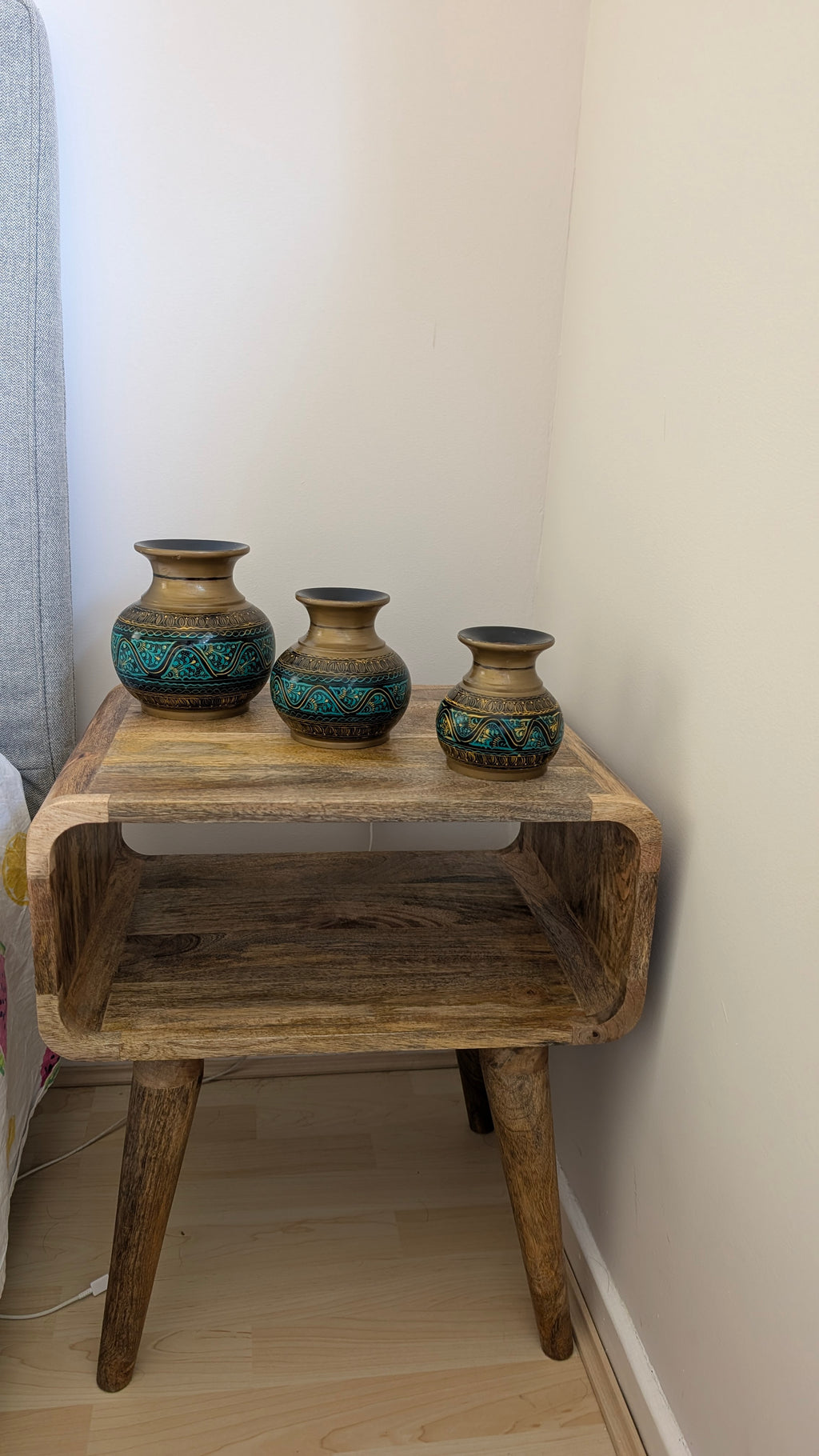 Hand-Turned Silanwali Wooden Vase Set (3-Piece) – Traditional Lacquer