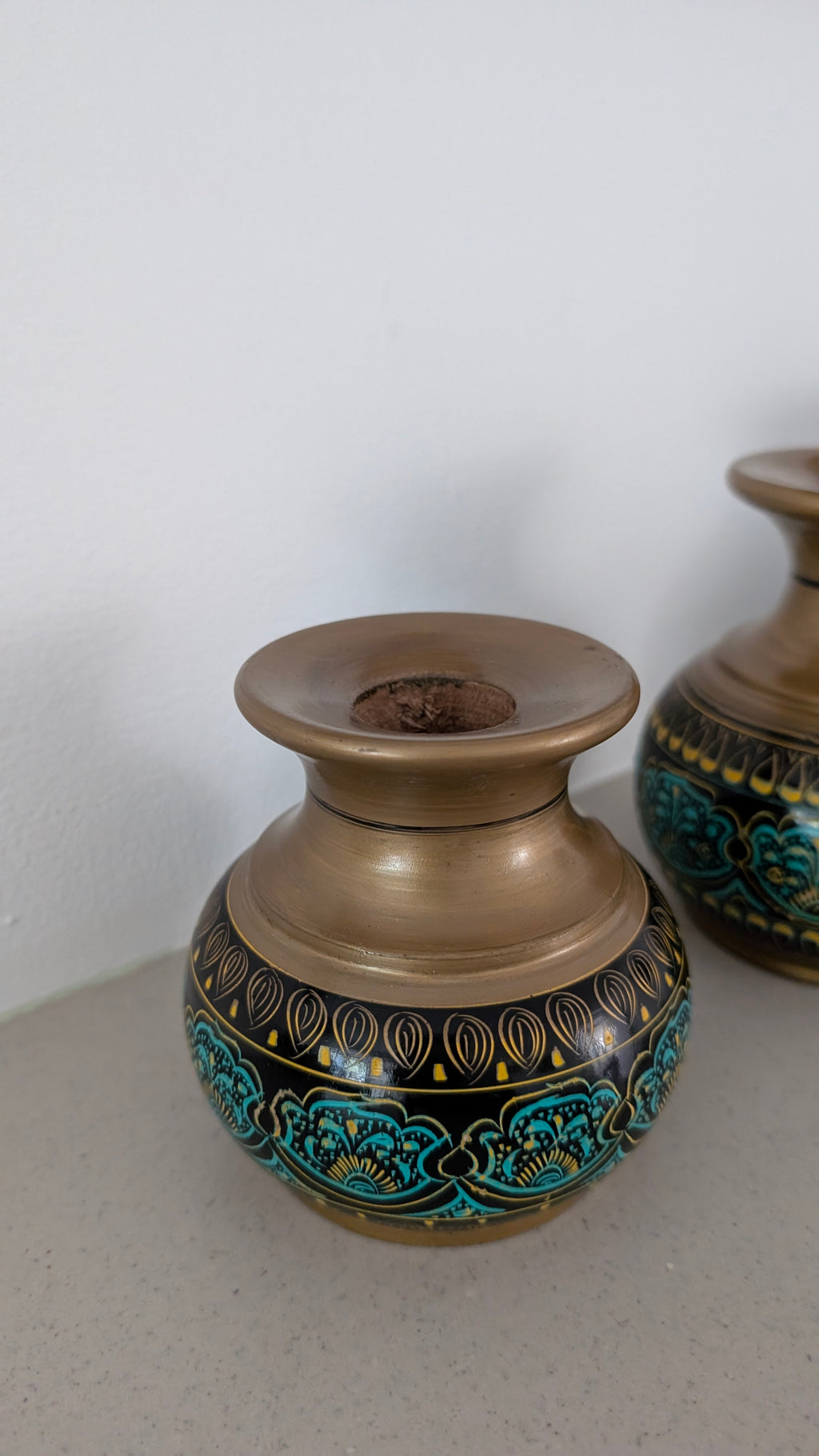 Hand-Turned Silanwali Wooden Vase Set (3-Piece) - Gold top