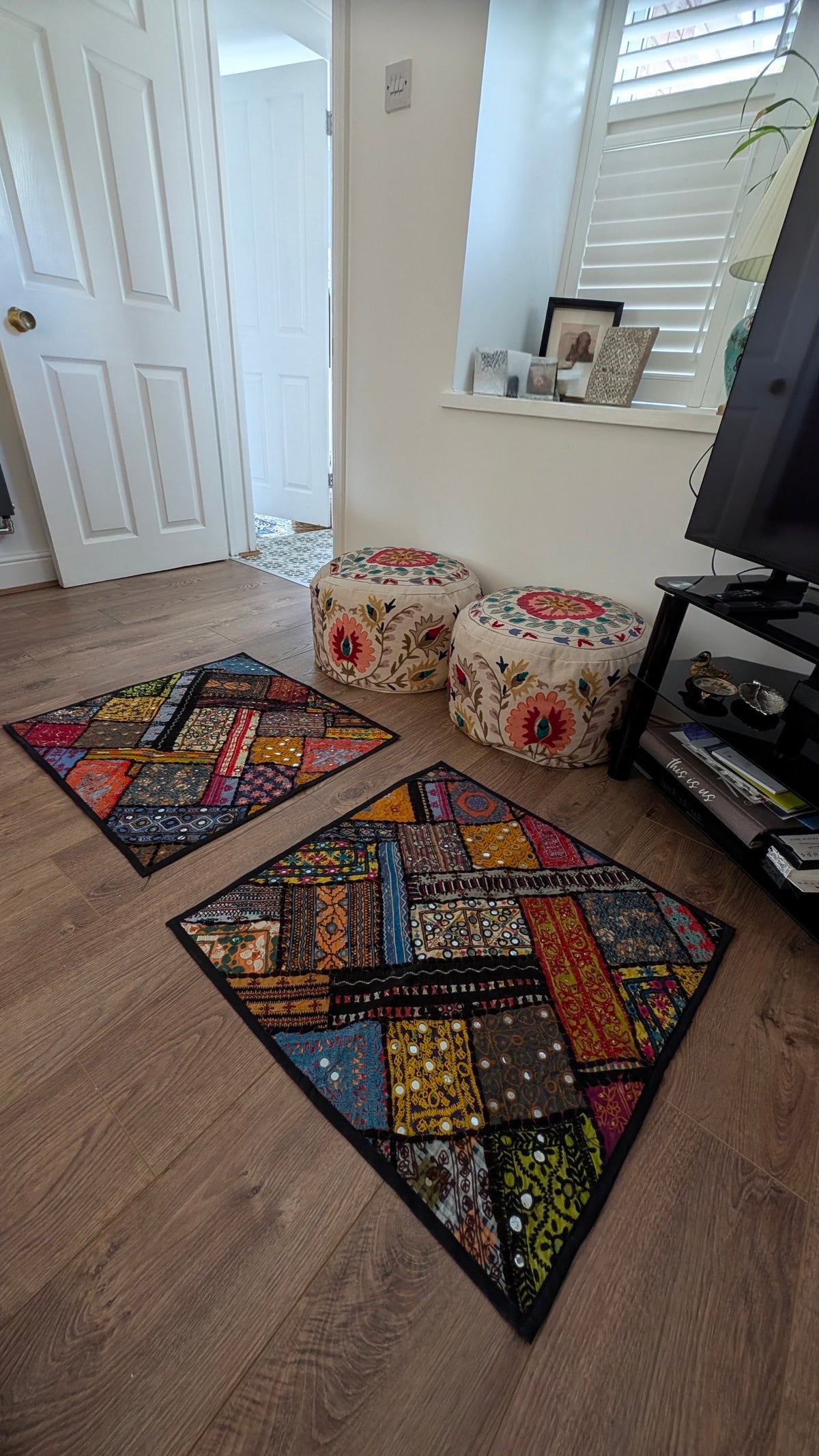 Handcrafted Sindhi Patchwork Wall Hanging 17" x 27" Vibrant Tapestry - Single