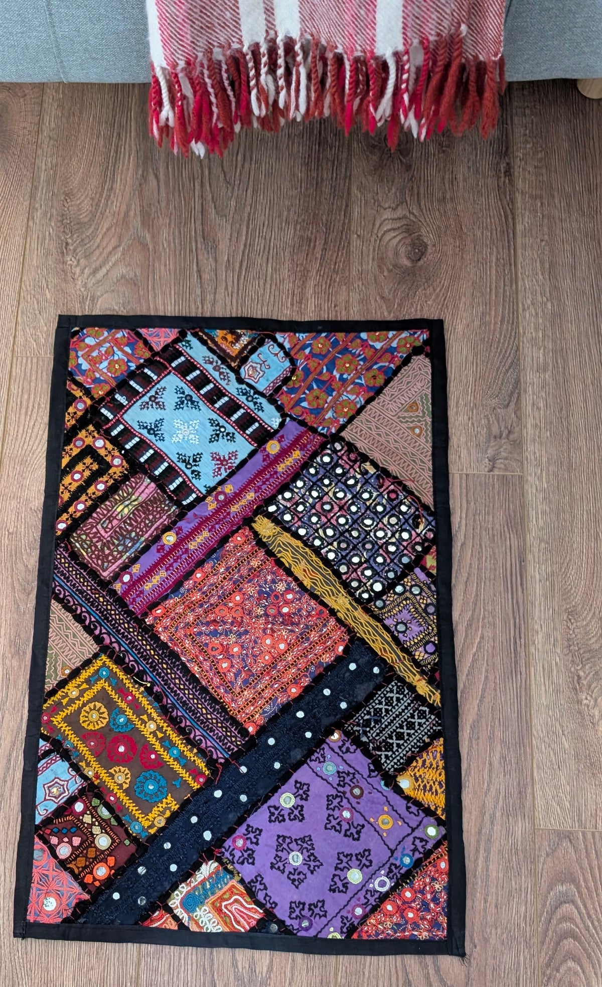 Handcrafted Sindhi Patchwork Wall & Accent Decor Vibrant Tapestry 17x 27" Single