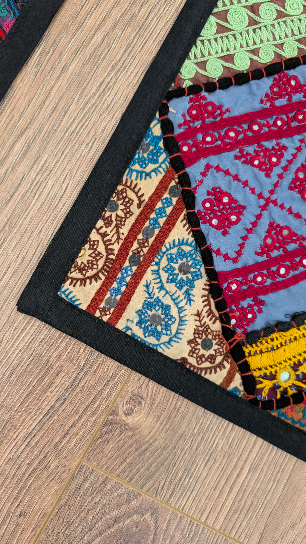 Traditional Handmade Vibrant Patchwork Dining Table Set (7-Piece)