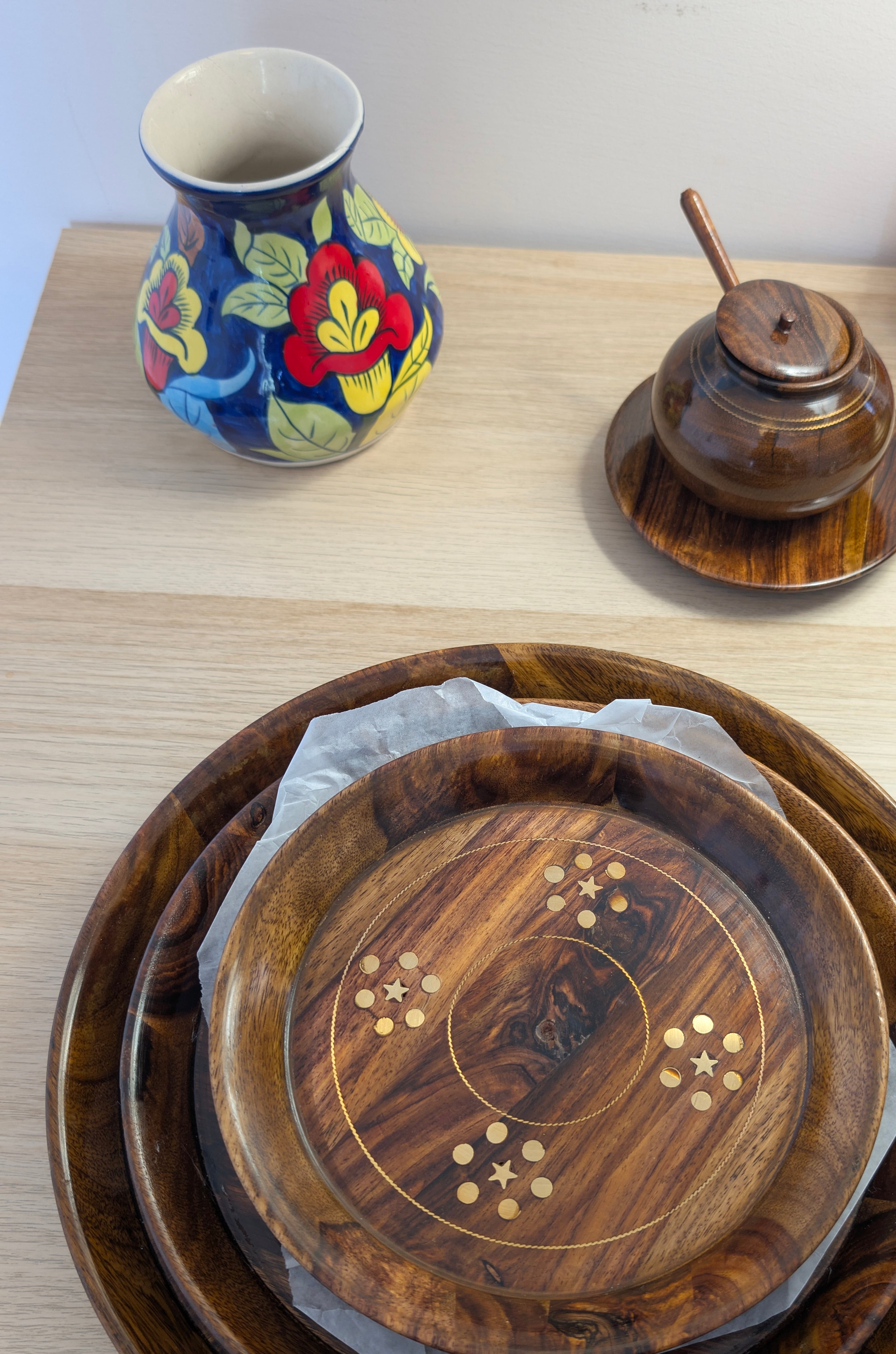 Handcrafted Sheesham Wood Tray Set with Brass Star Inlay